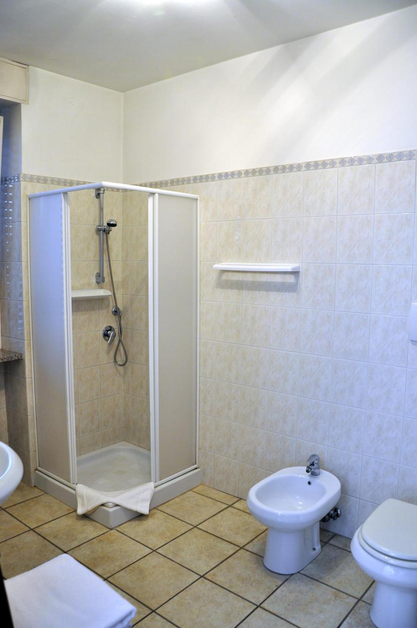 Hotel Ristorante La Torretta Bianzè Eksteriør billede